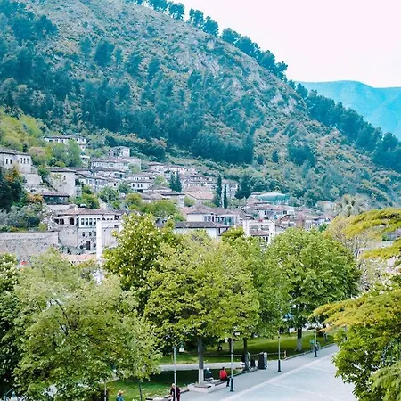 Magda In Center * Berat