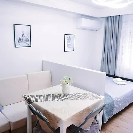 Apartment Magda In Center