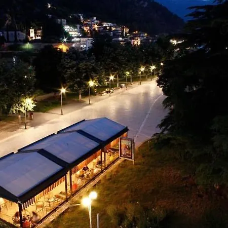 Magda In Center Berat